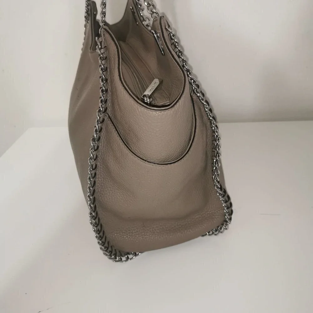 Michael Kors chain bag | Color:‎ taupe | size 14L x 10H